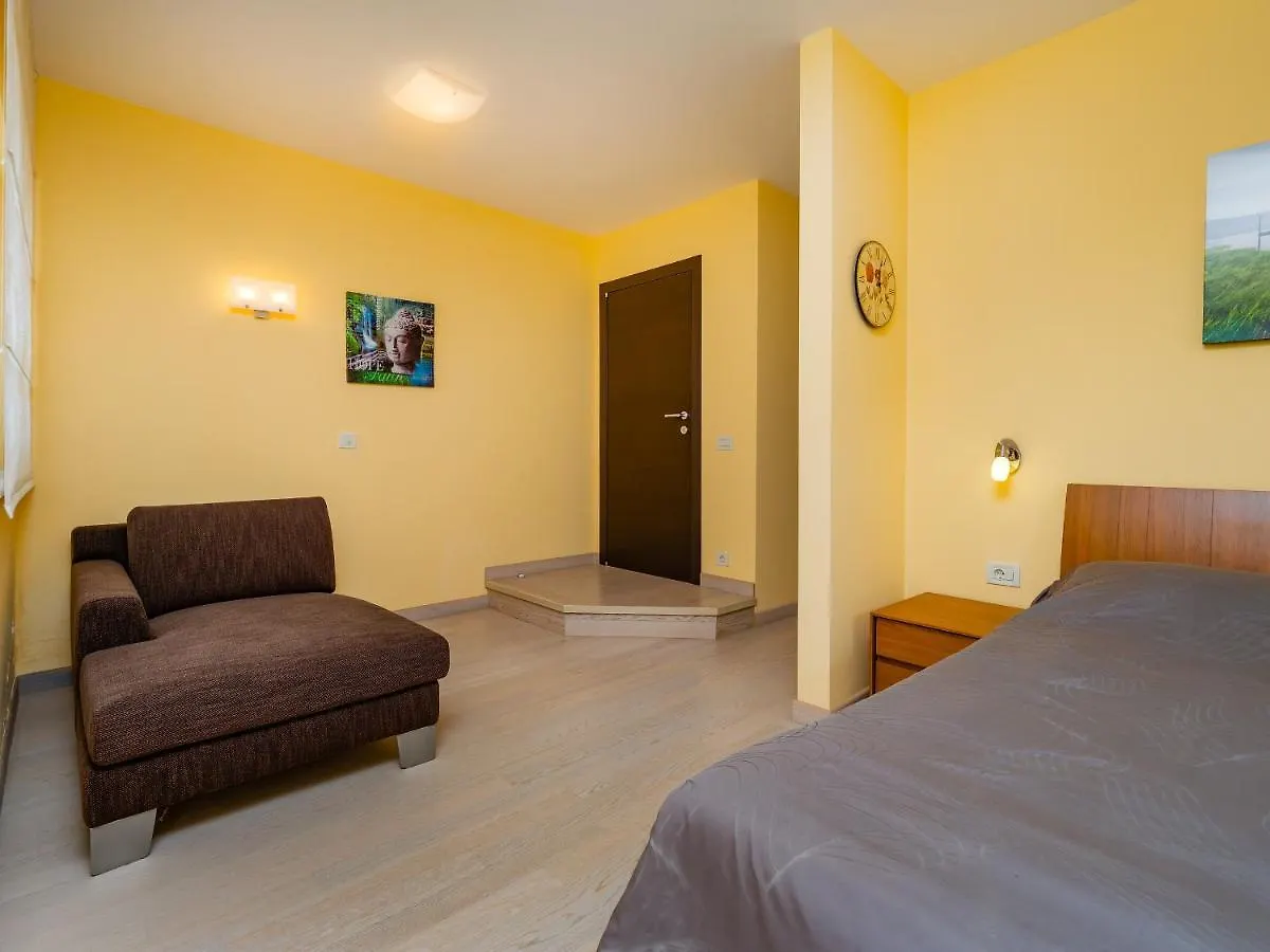 Apartmani Kraj Moscenicka Draga