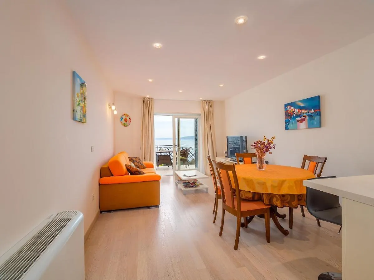 Guest house Apartmani Kraj Moscenicka Draga