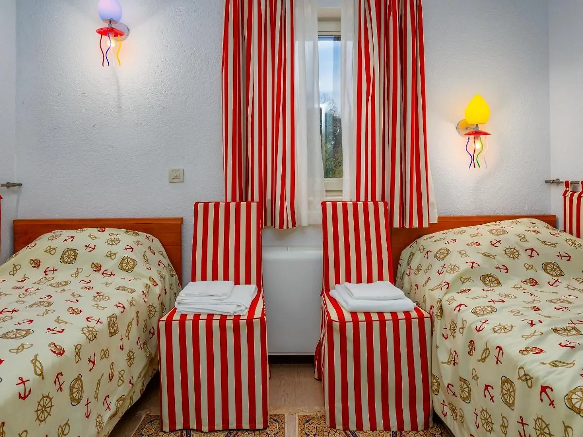 Guest house Apartmani Kraj Moscenicka Draga