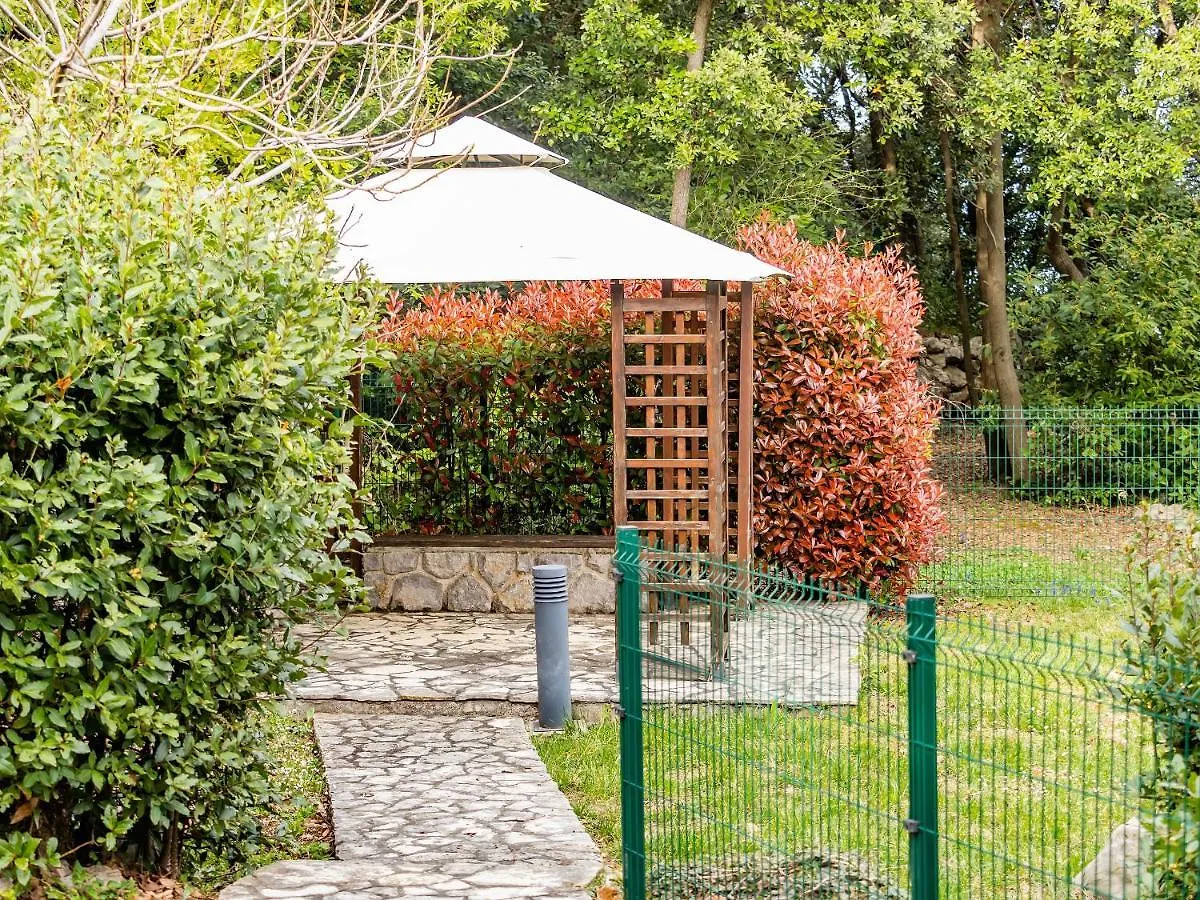 Apartmani Kraj Mošćenička Draga 0*,